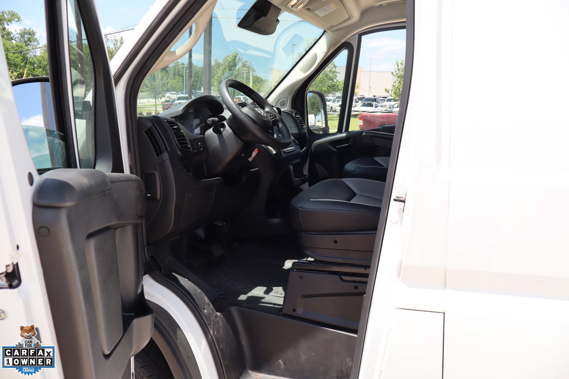 Used 2025 RAM ProMaster 2500 w/ Convenience Group FWD image 23
