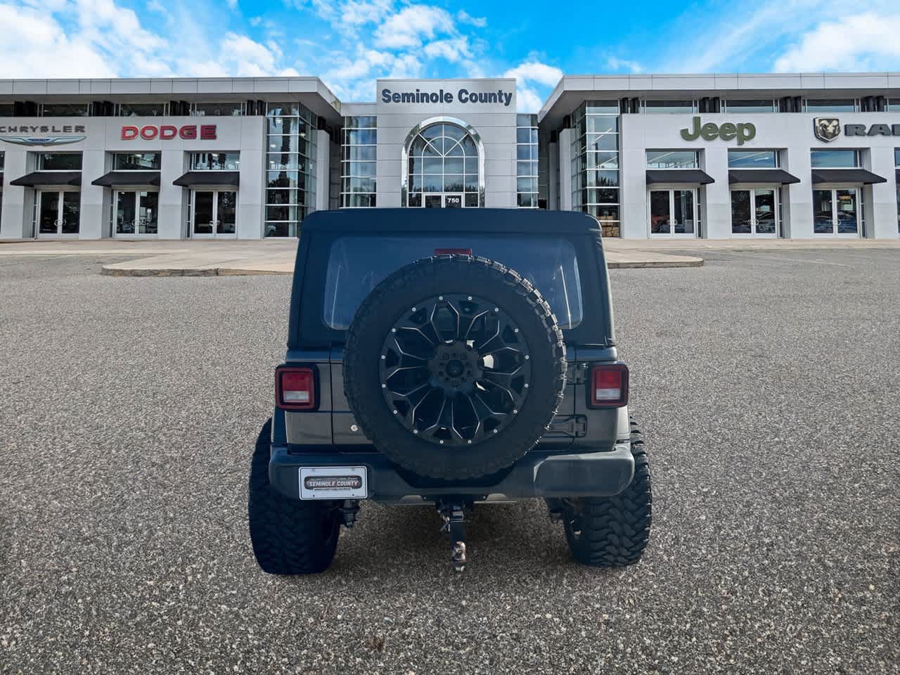 Used 2018 Jeep Wrangler Unlimited Sport S AWD/4WD image 7