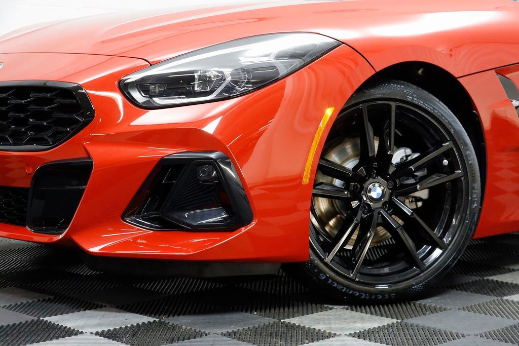 New 2026 BMW Z4 sDrive30i w/ Shadowloine Package image 3