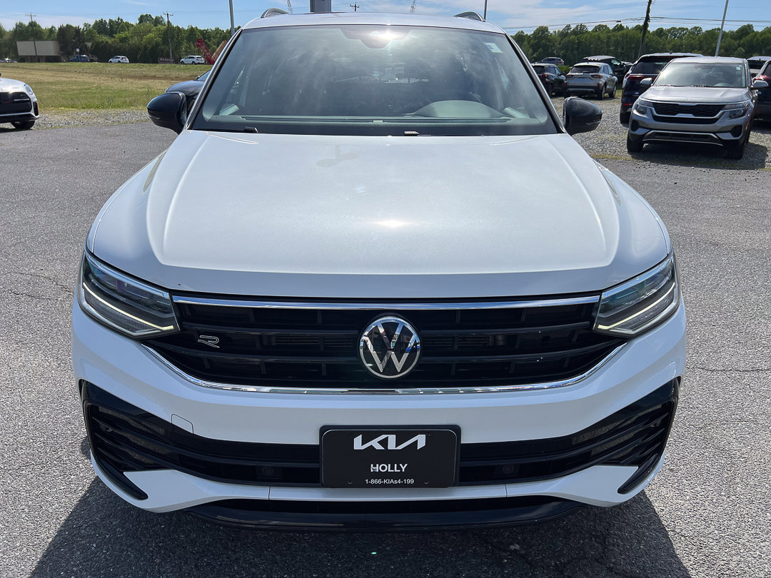 Used 2024 Volkswagen Tiguan SE R-Line FWD image 14