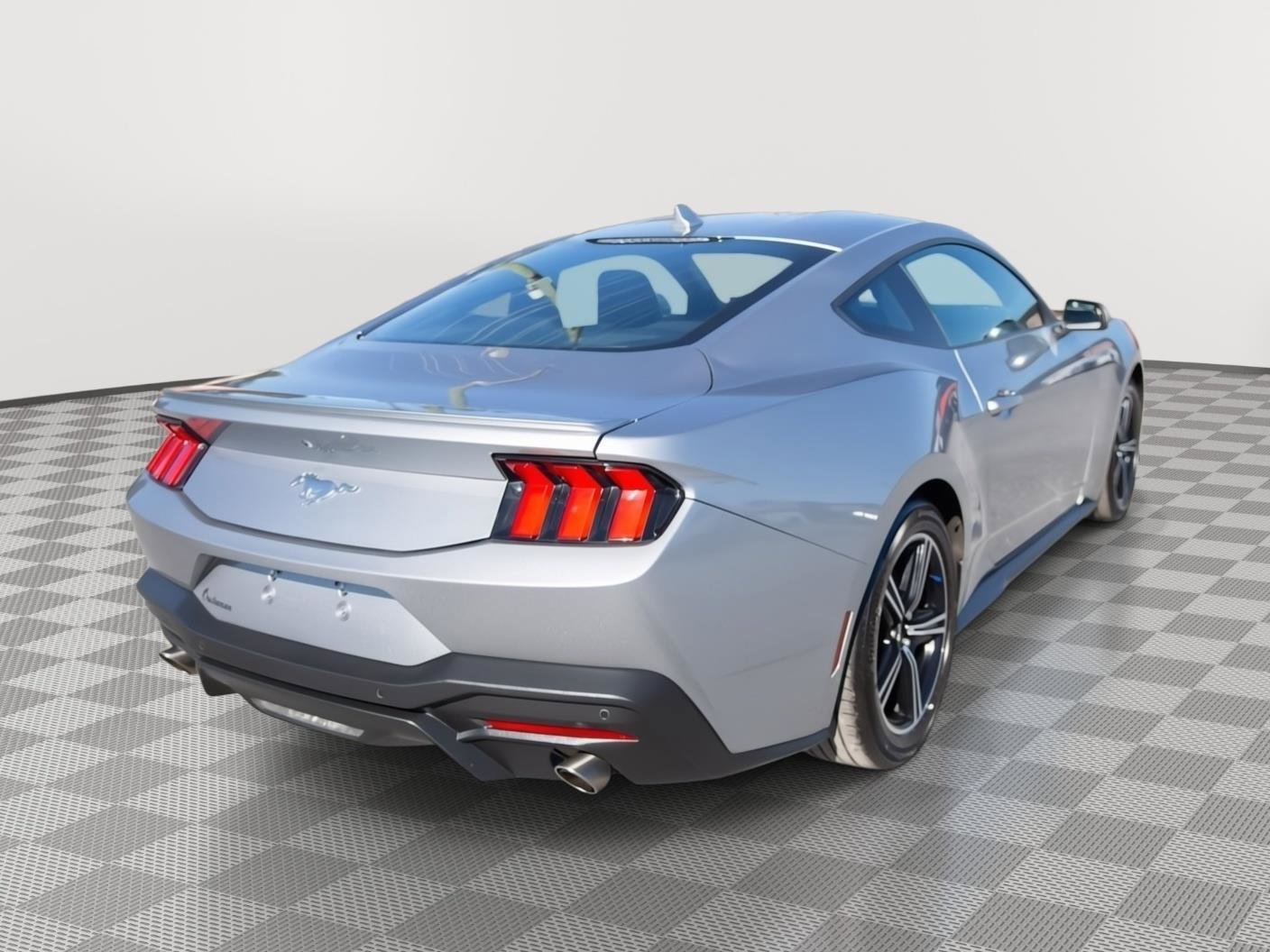Used 2024 Ford Mustang Premium image 4