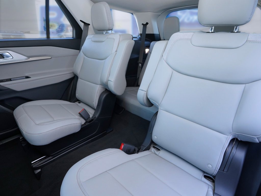 New 2026 Ford Explorer Active w/ Active Comfort Package AWD/4WD image 20