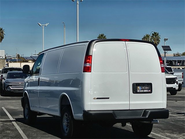 New 2025 Chevrolet Express 2500 Work Van image 7