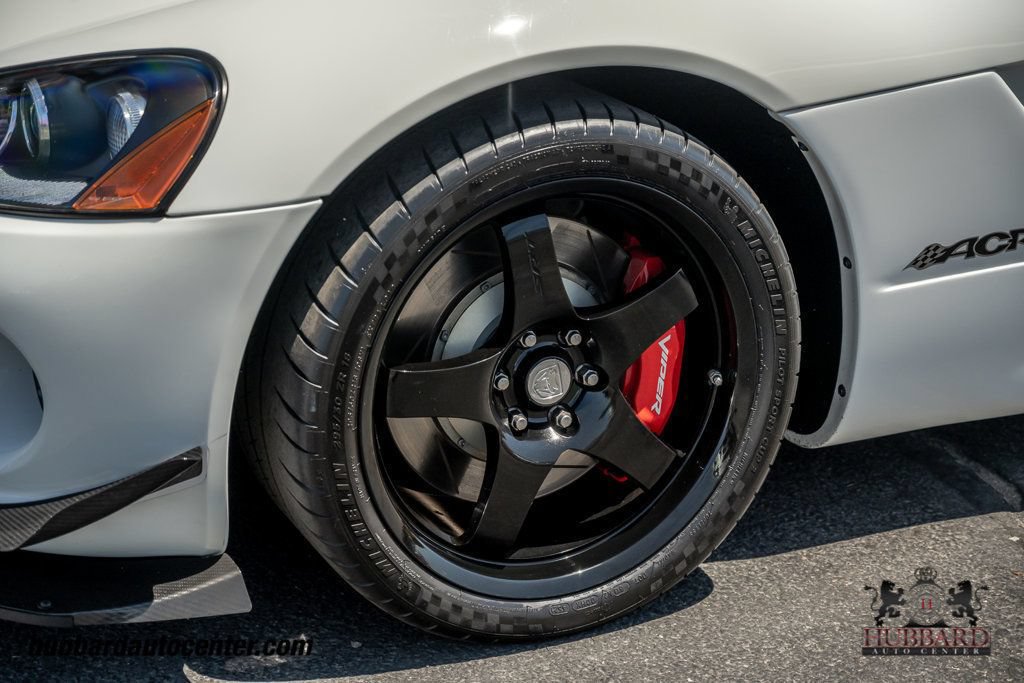 Used 2009 Dodge Viper ACR RWD image 12