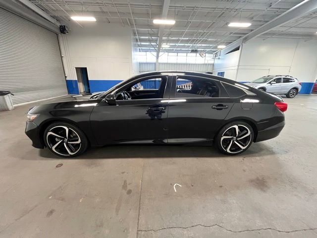 Used 2018 Honda Accord Sport image 6