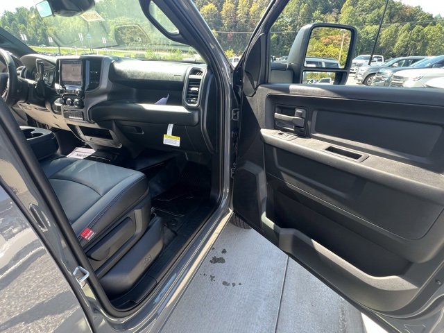 New 2026 RAM 3500 Tradesman image 28