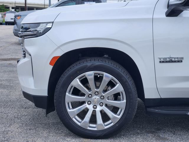 Used 2024 Chevrolet Suburban Premier w/ Premium Package RWD image 8