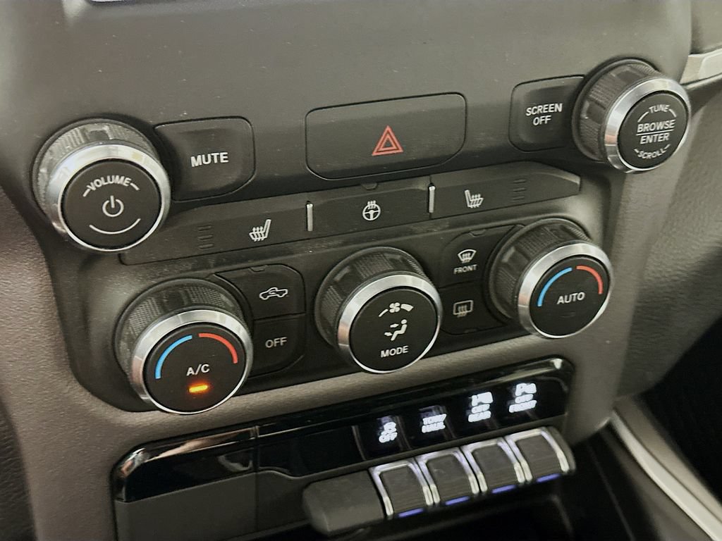 Used 2022 RAM 1500 Big Horn AWD/4WD image 25