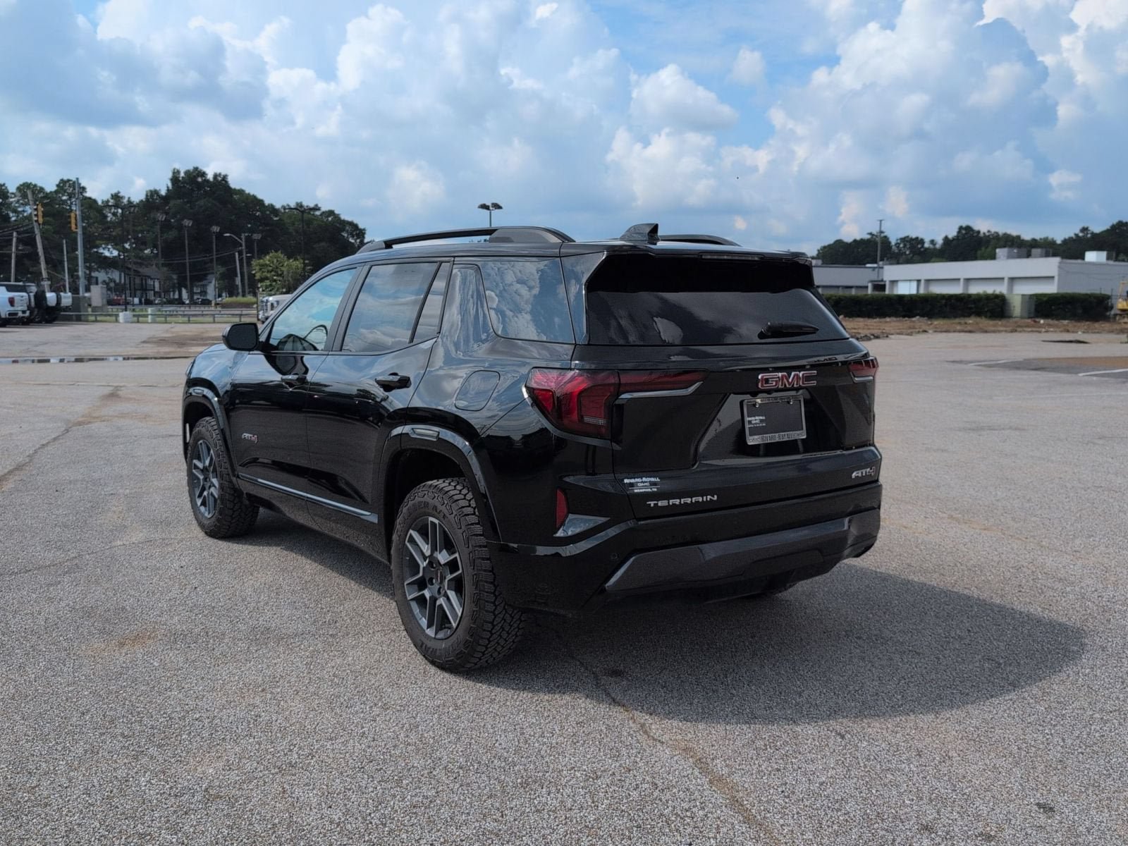 New 2026 GMC Terrain AT4 AWD/4WD image 3
