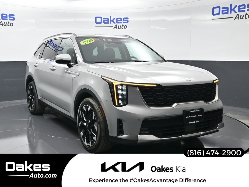Certified 2024 Kia Sorento EX w/ Panoramic Sunroof Package