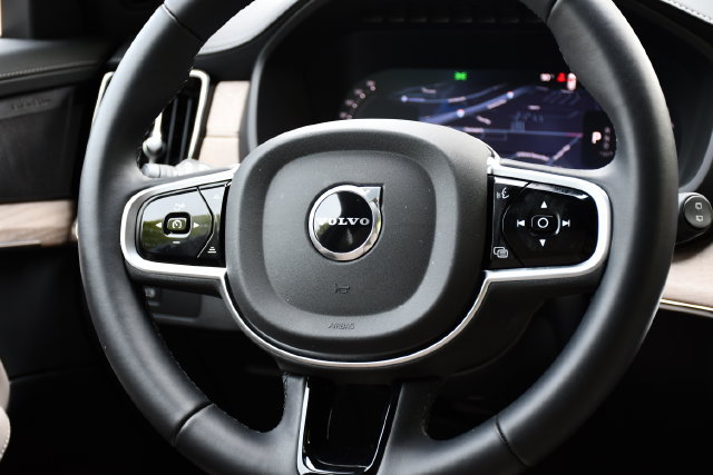 New 2026 Volvo XC90 B6 Plus w/ Protection Package Premier AWD/4WD image 22