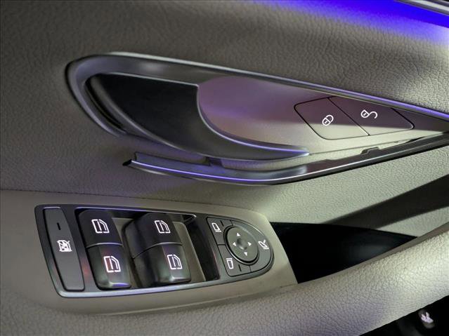 Used 2018 Mercedes-Benz E 300 image 18