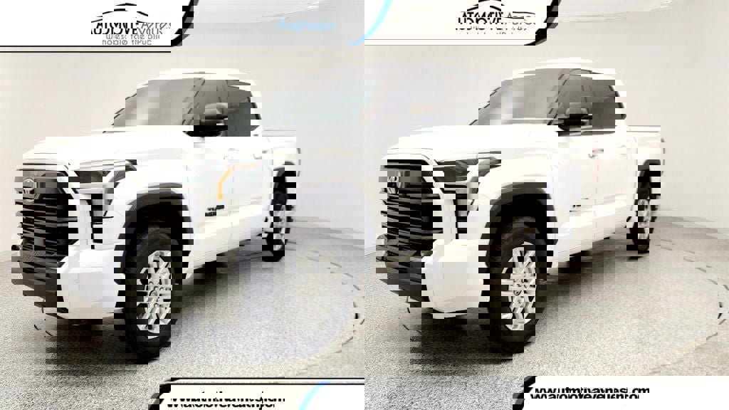 Used 2022 Toyota Tundra SR5 w/ SR5 Premium Package image 1