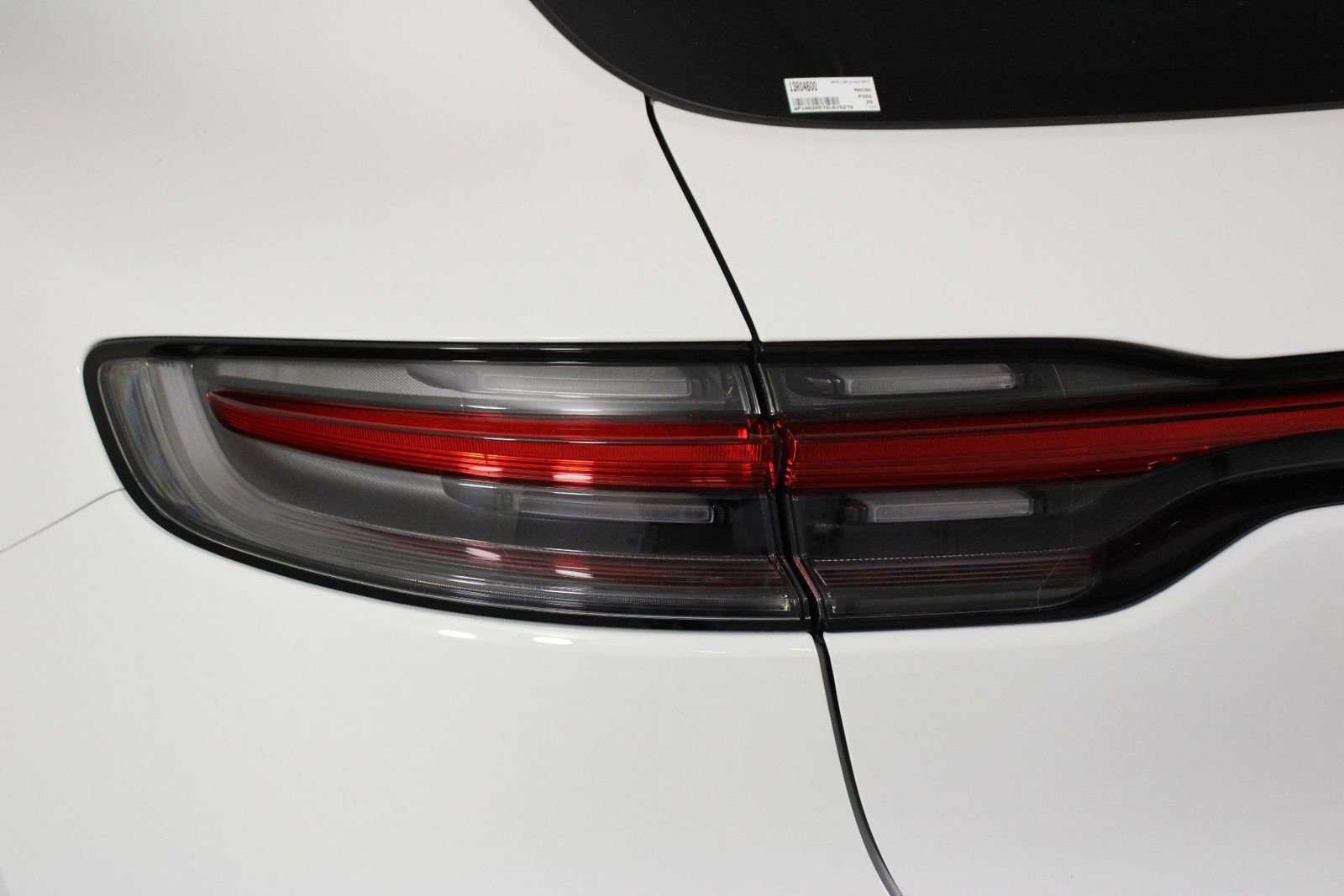 Certified 2025 Porsche Macan image 21