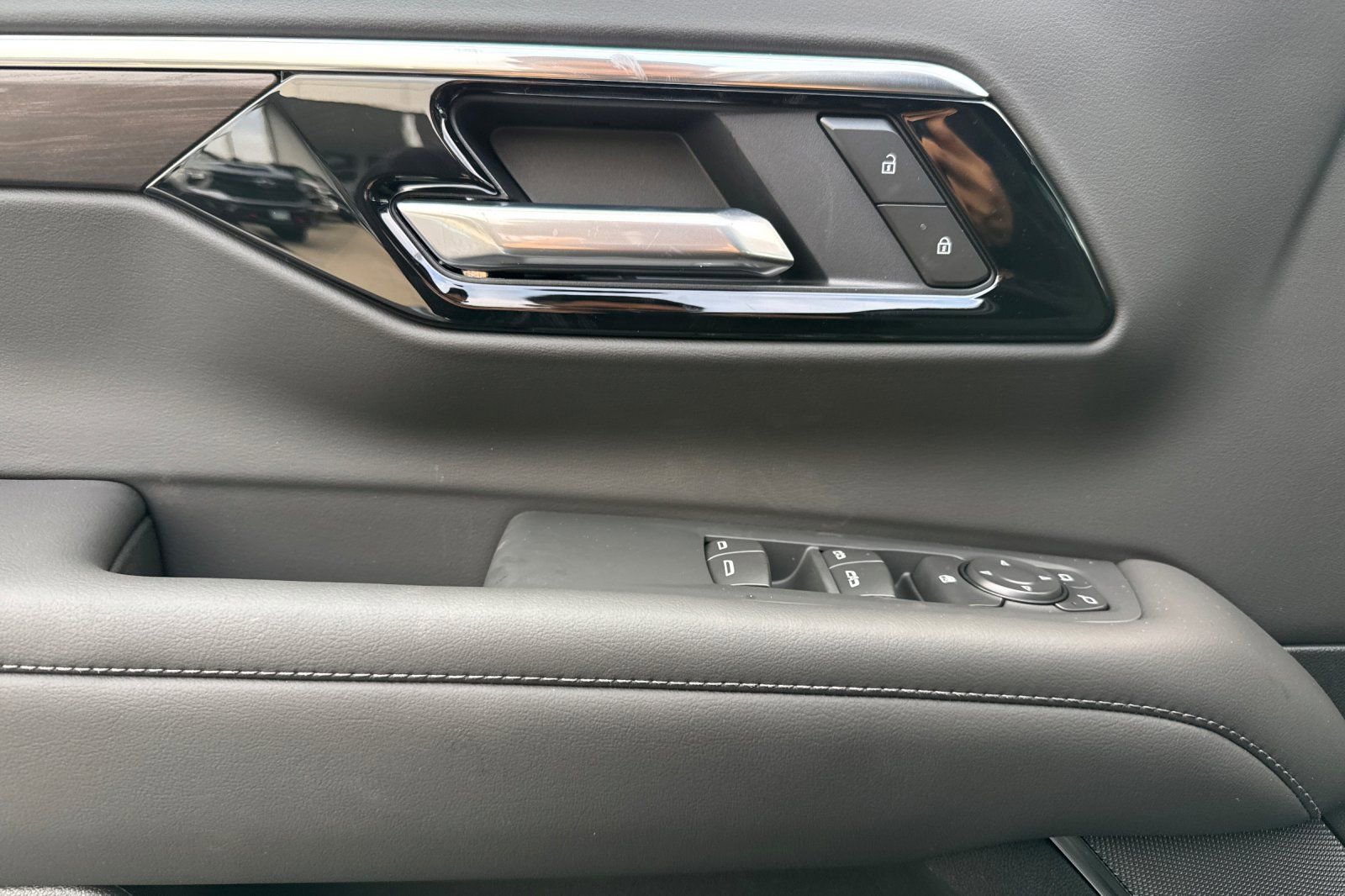 New 2026 Chevrolet Tahoe LS image 10