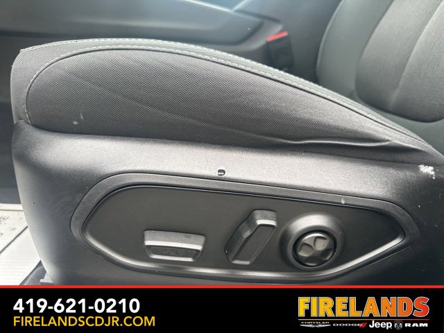 Used 2023 Jeep Grand Cherokee L Laredo w/ Luxury Tech Group I image 21