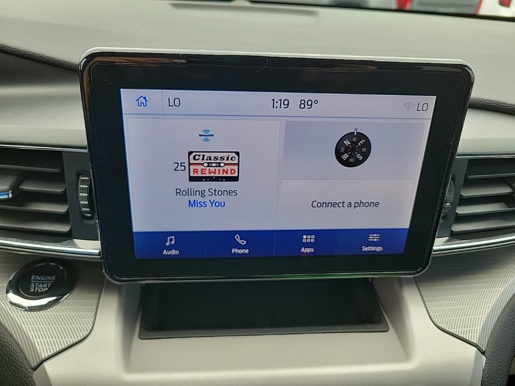 Used 2023 Ford Explorer XLT w/ Equipment Group 202A AWD/4WD image 16