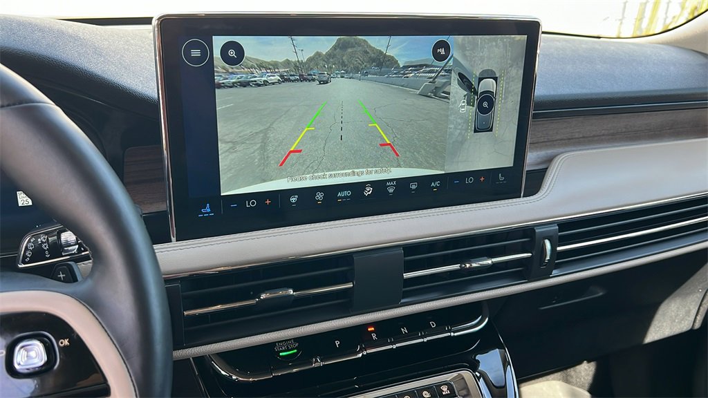 Used 2025 Lincoln Corsair Reserve w/ Jet Appearance Package image 17