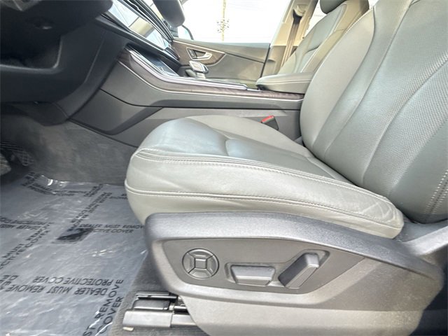 Used 2021 Audi Q8 Premium Plus w/ Premium Plus Package image 12
