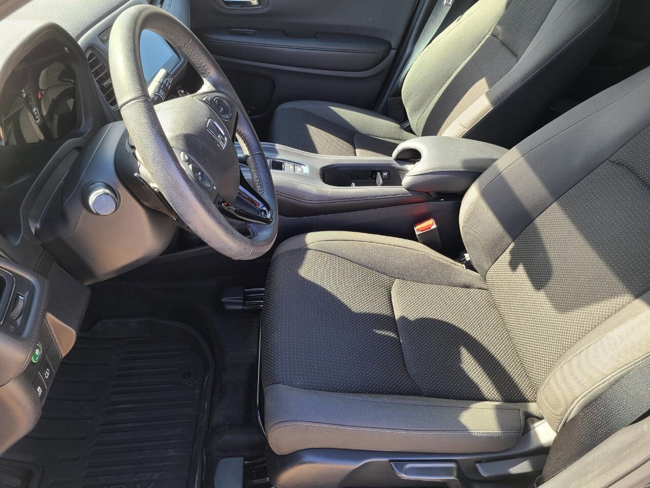 Used 2022 Honda HR-V Sport image 35
