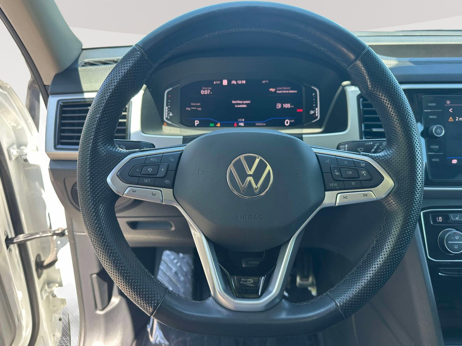 Used 2021 Volkswagen Atlas SEL R-Line FWD image 15