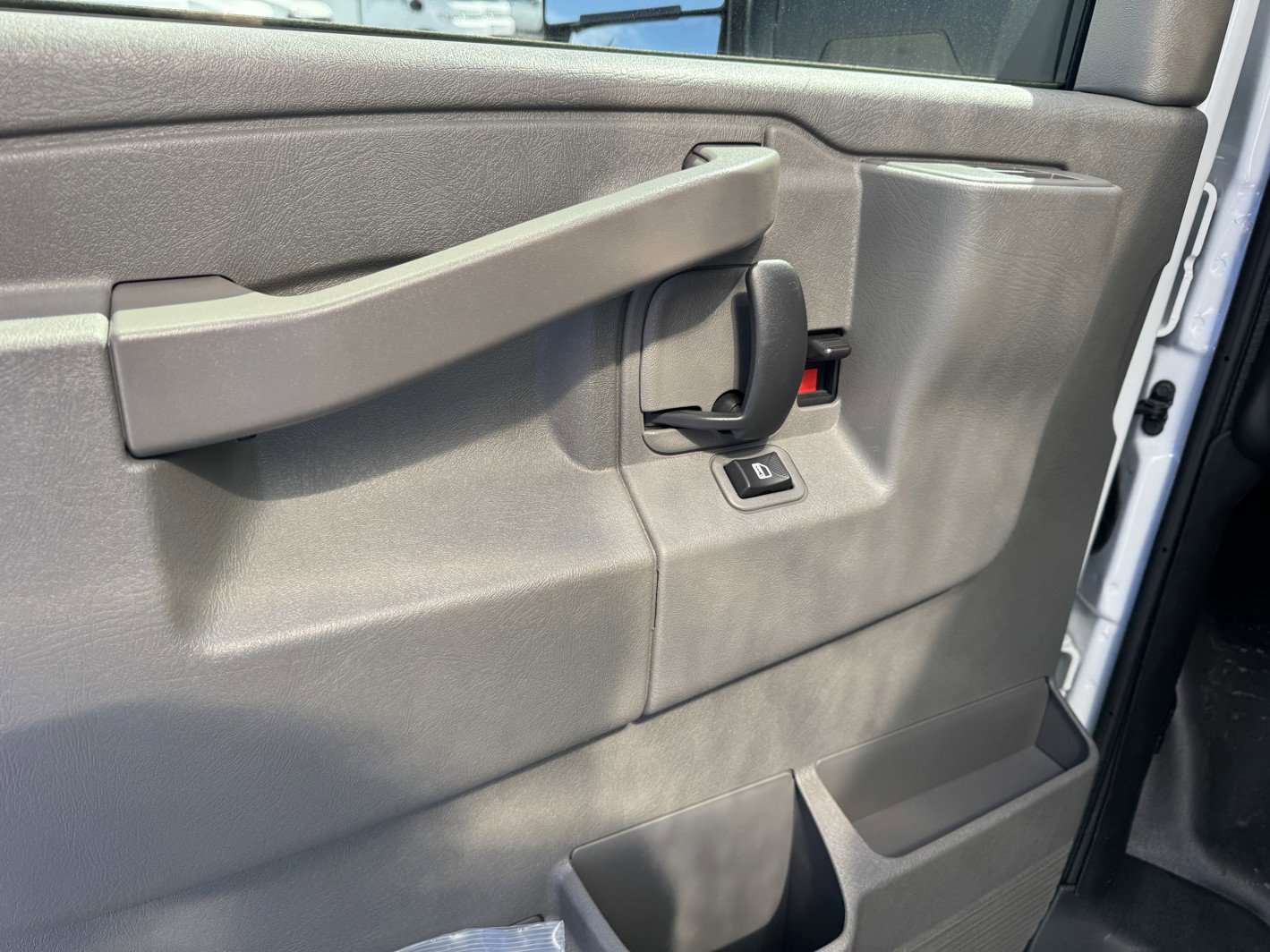 New 2025 Chevrolet Express 3500 w/ Power Convenience Package RWD image 14