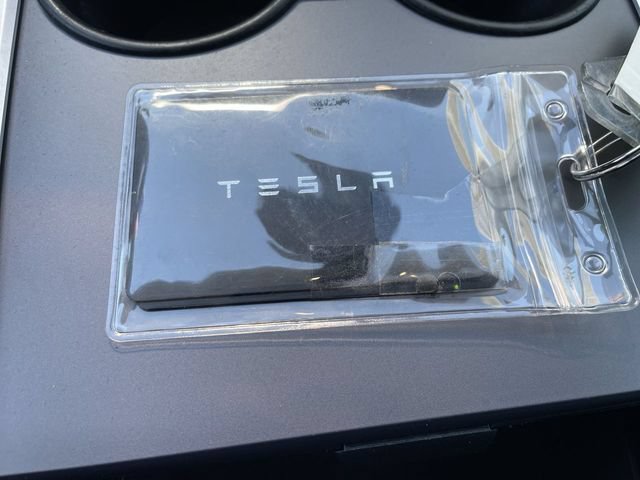 Used 2023 Tesla Model Y Long Range AWD/4WD image 17