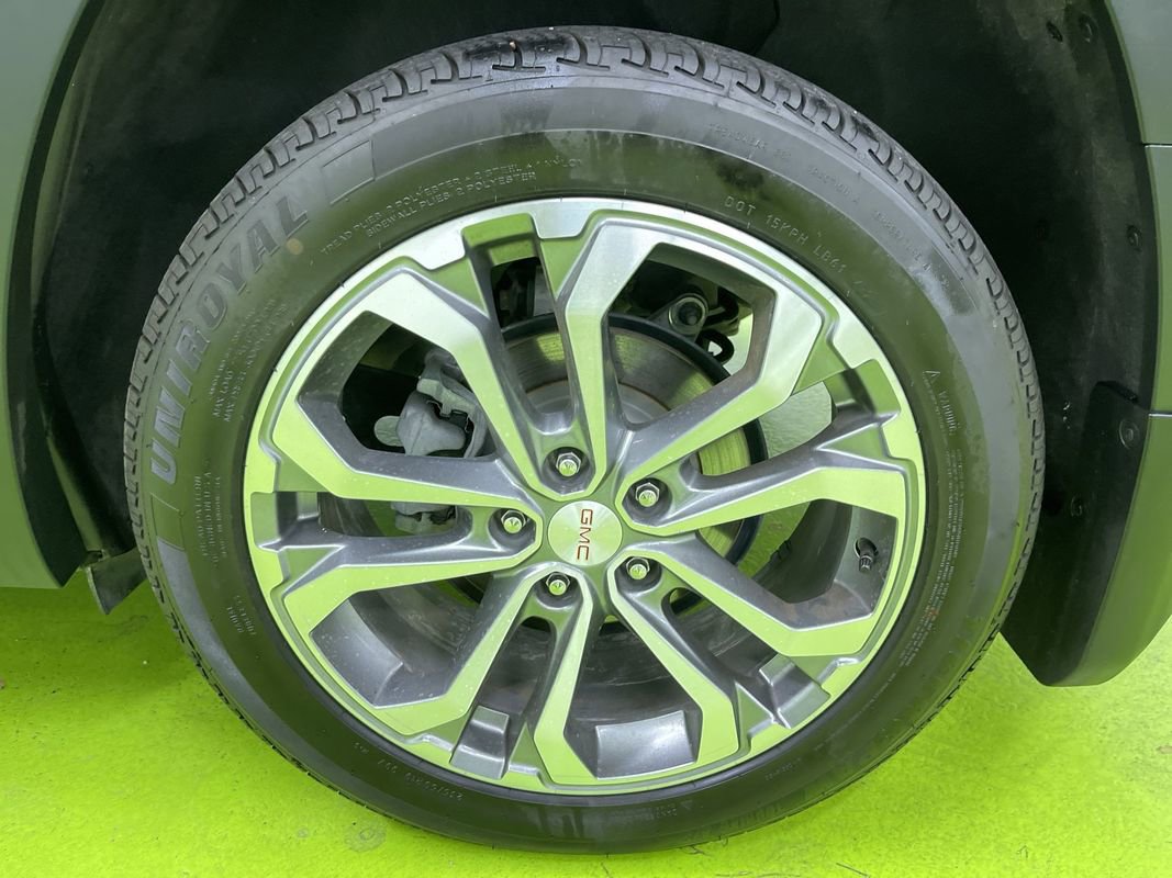 Used 2018 GMC Terrain SLT w/ Preferred Package image 16