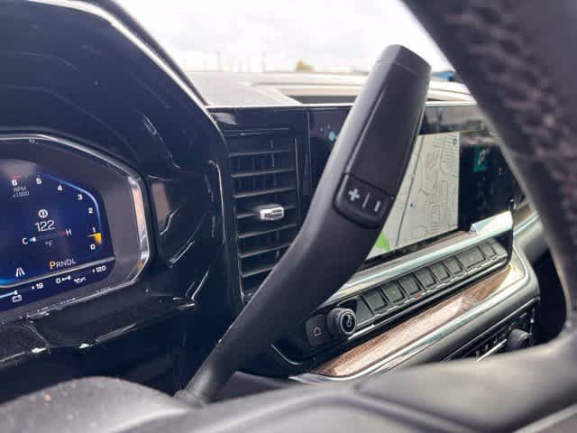 Used 2024 Chevrolet Silverado 1500 LT RWD image 14