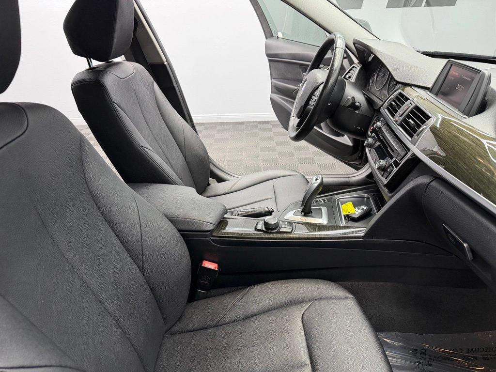 Used 2018 BMW 320i Sedan RWD image 50