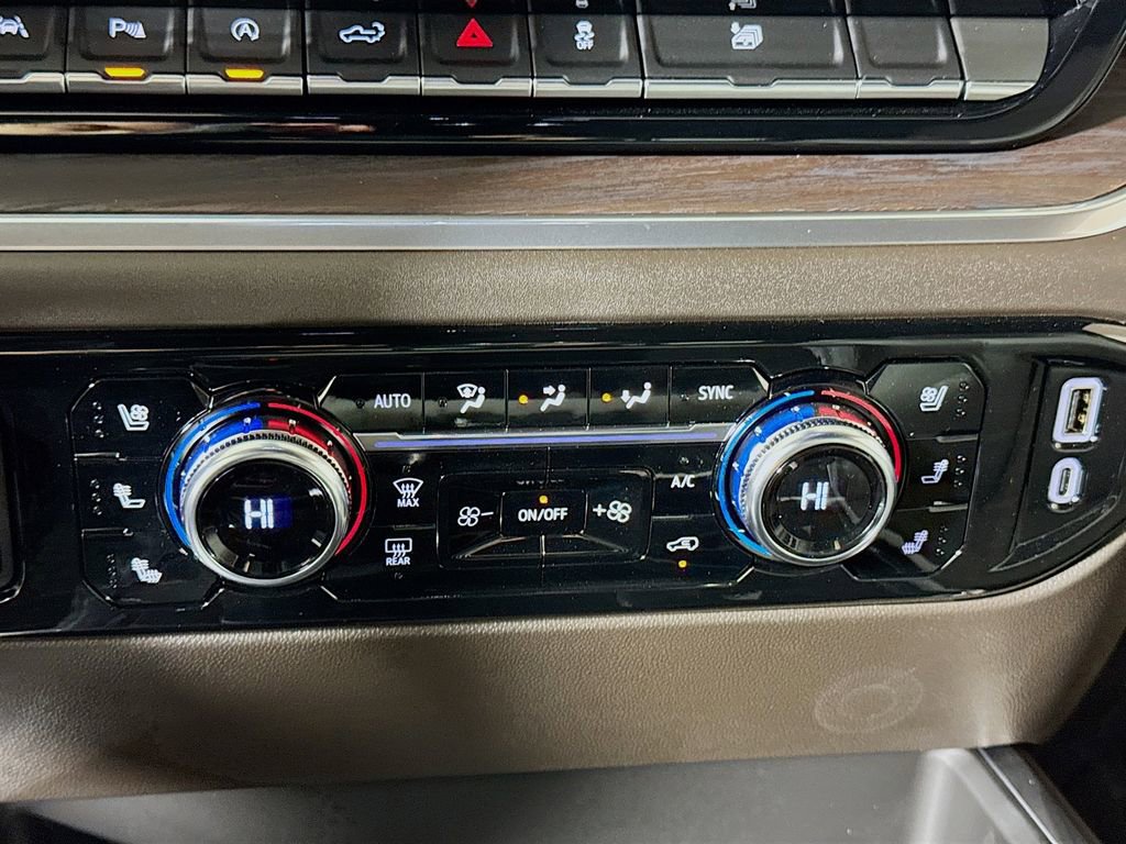 Certified 2026 GMC Sierra 1500 SLT image 14