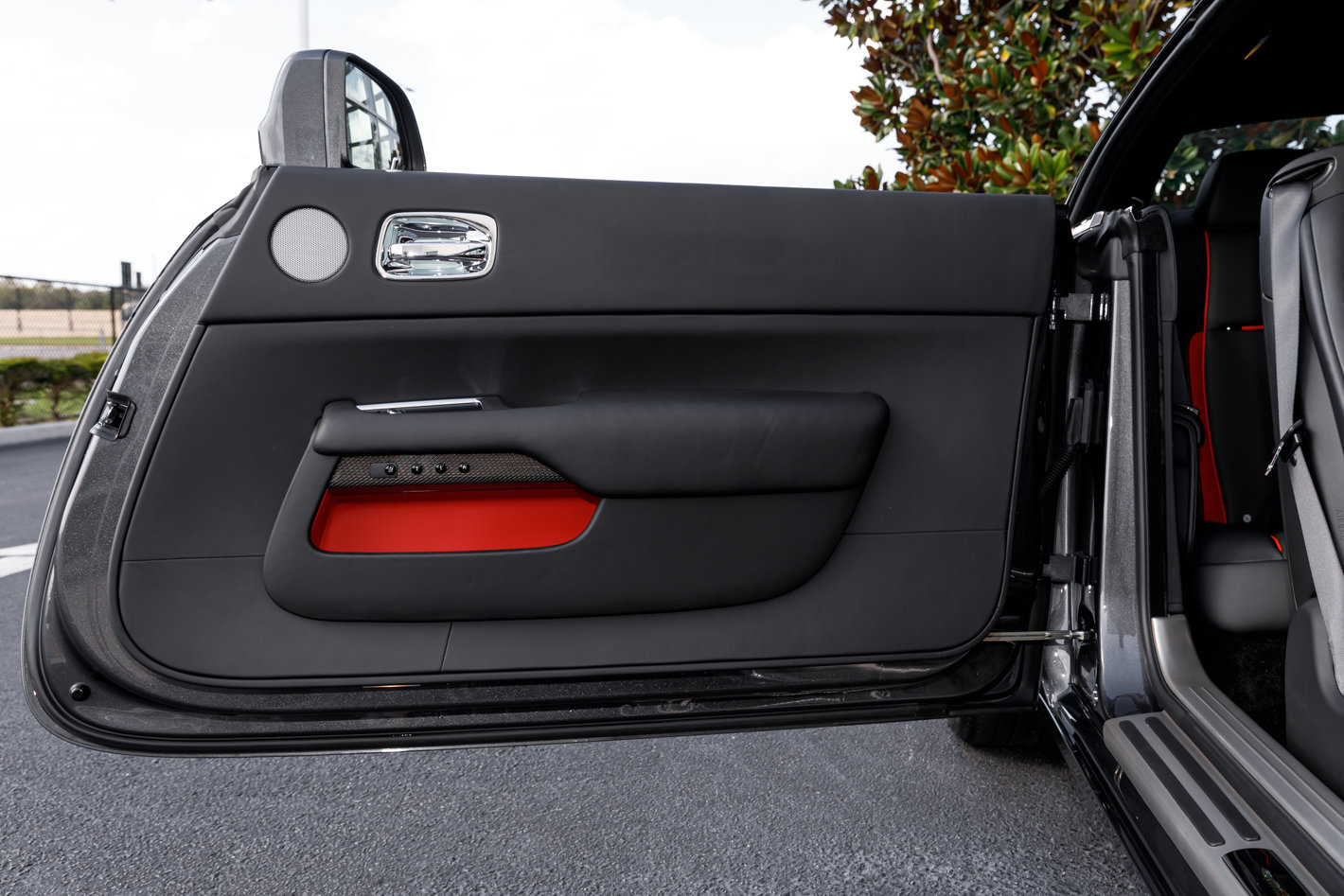 Certified 2019 Rolls-Royce Wraith RWD image 43