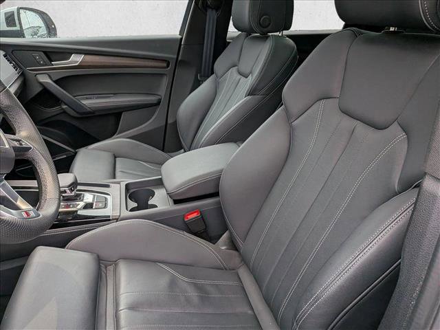 Used 2024 Audi Q5 e Premium Plus image 12
