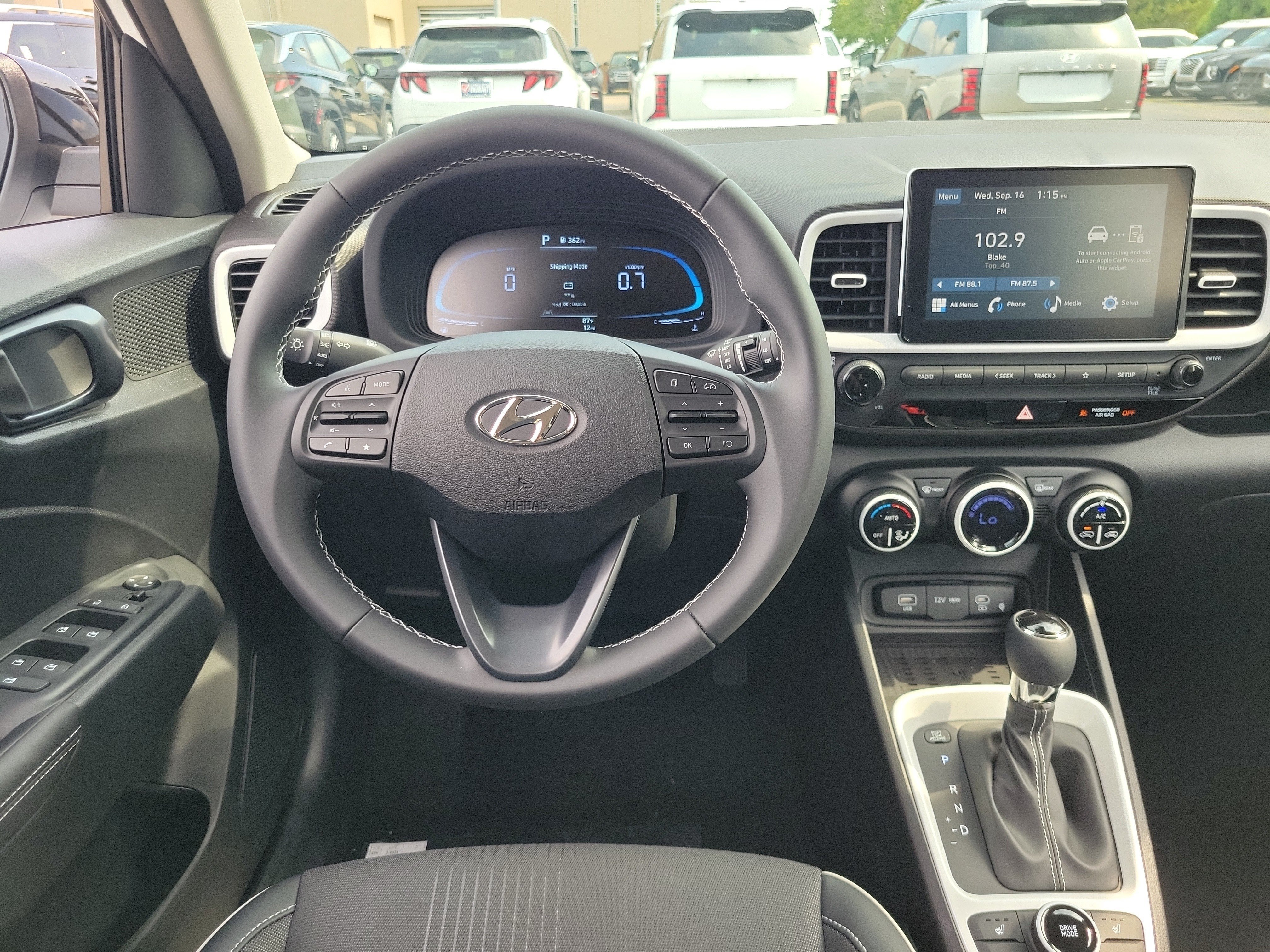 New 2026 Hyundai Venue SEL FWD image 10