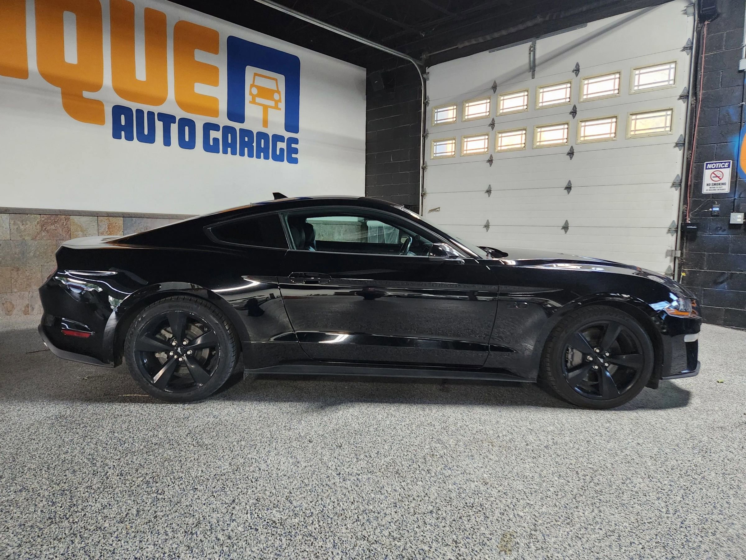 Used 2023 Ford Mustang GT Premium w/ Equipment Group 401A image 3