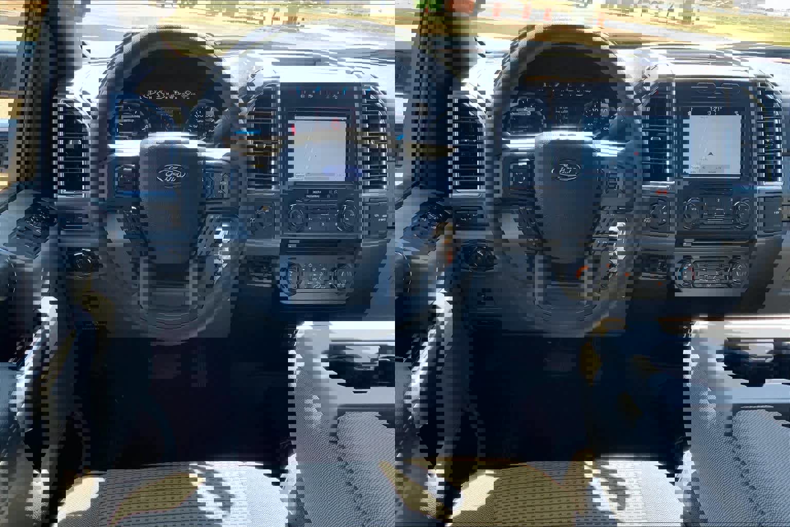 Used 2018 Ford F250 XLT w/ XLT Premium Package image 5