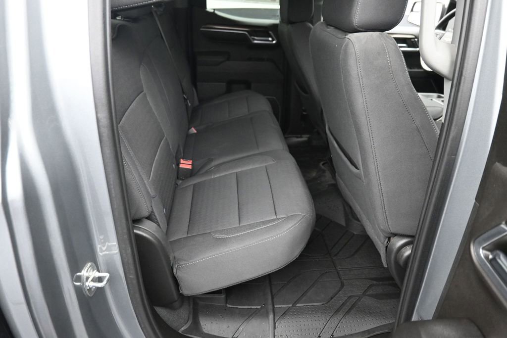 Used 2023 Chevrolet Silverado 1500 LT AWD/4WD image 8