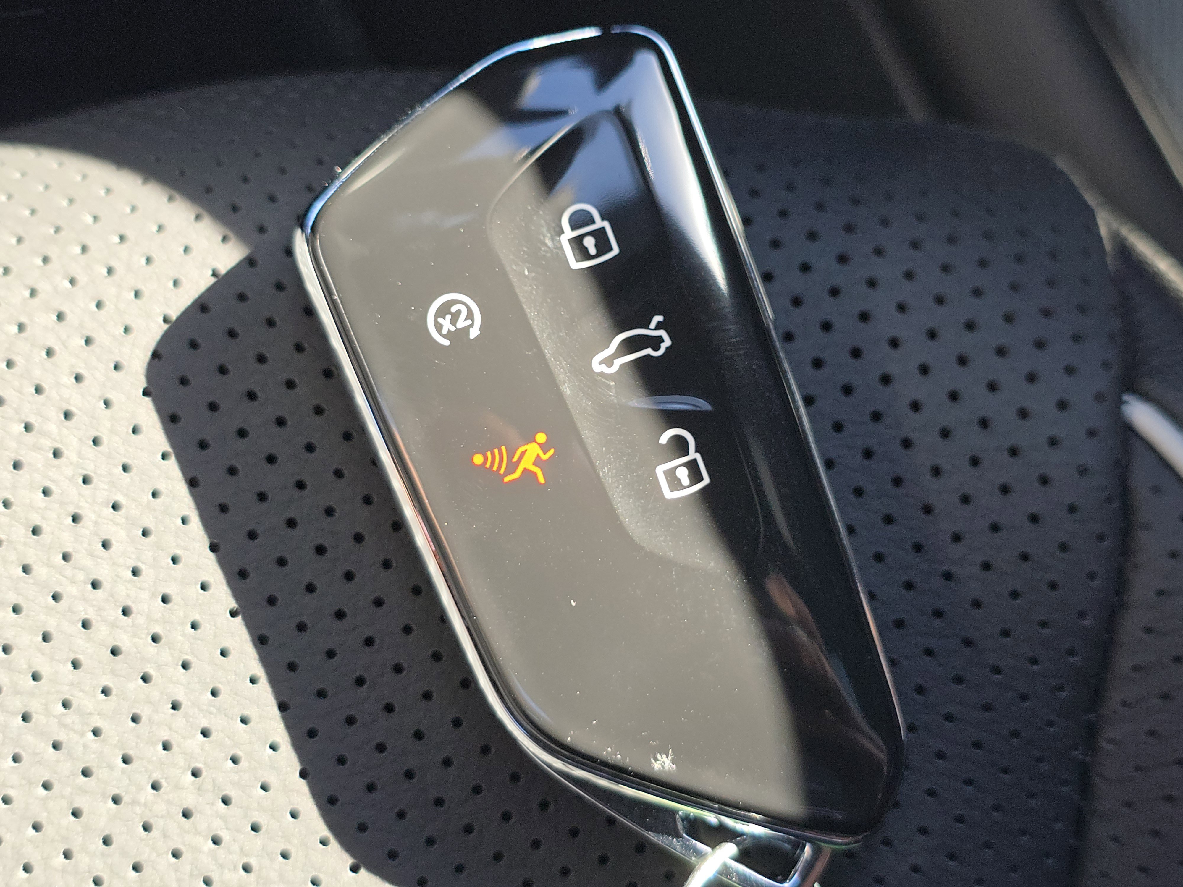 New 2026 Volkswagen Atlas Cross Sport SEL Premium R-Line image 28