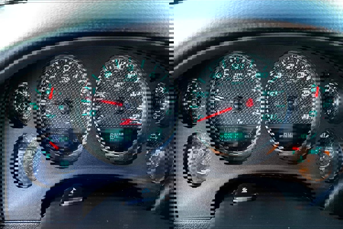 Used 2013 Chevrolet Suburban LT w/ Suspension Package, Off-Road image 13