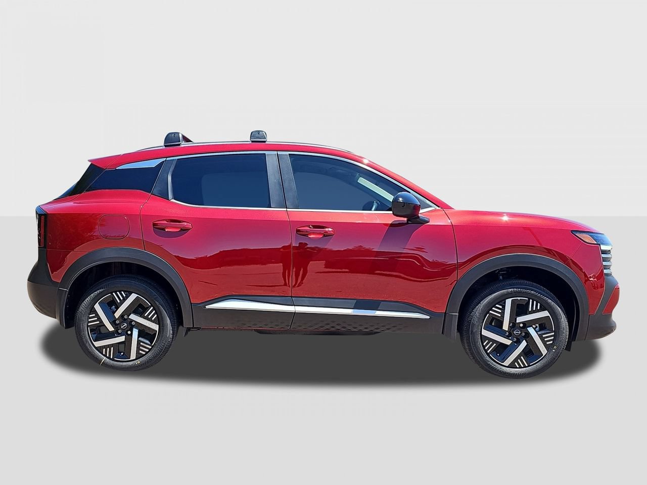 New 2026 Nissan Kicks SV w/ Cold Weather Package FWD image 4