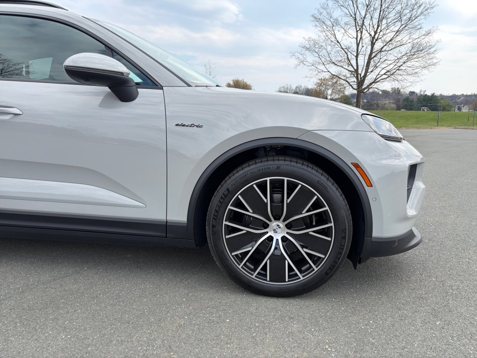 New 2026 Porsche Macan Electric RWD image 11