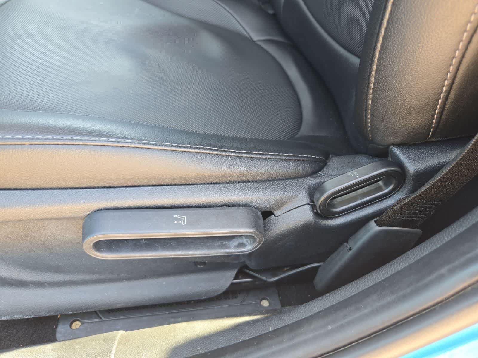 Used 2018 MINI Cooper 4-Door Hardtop FWD image 16