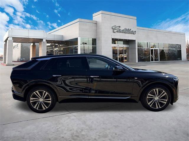 New 2026 Cadillac Lyriq Premium Luxury image 2