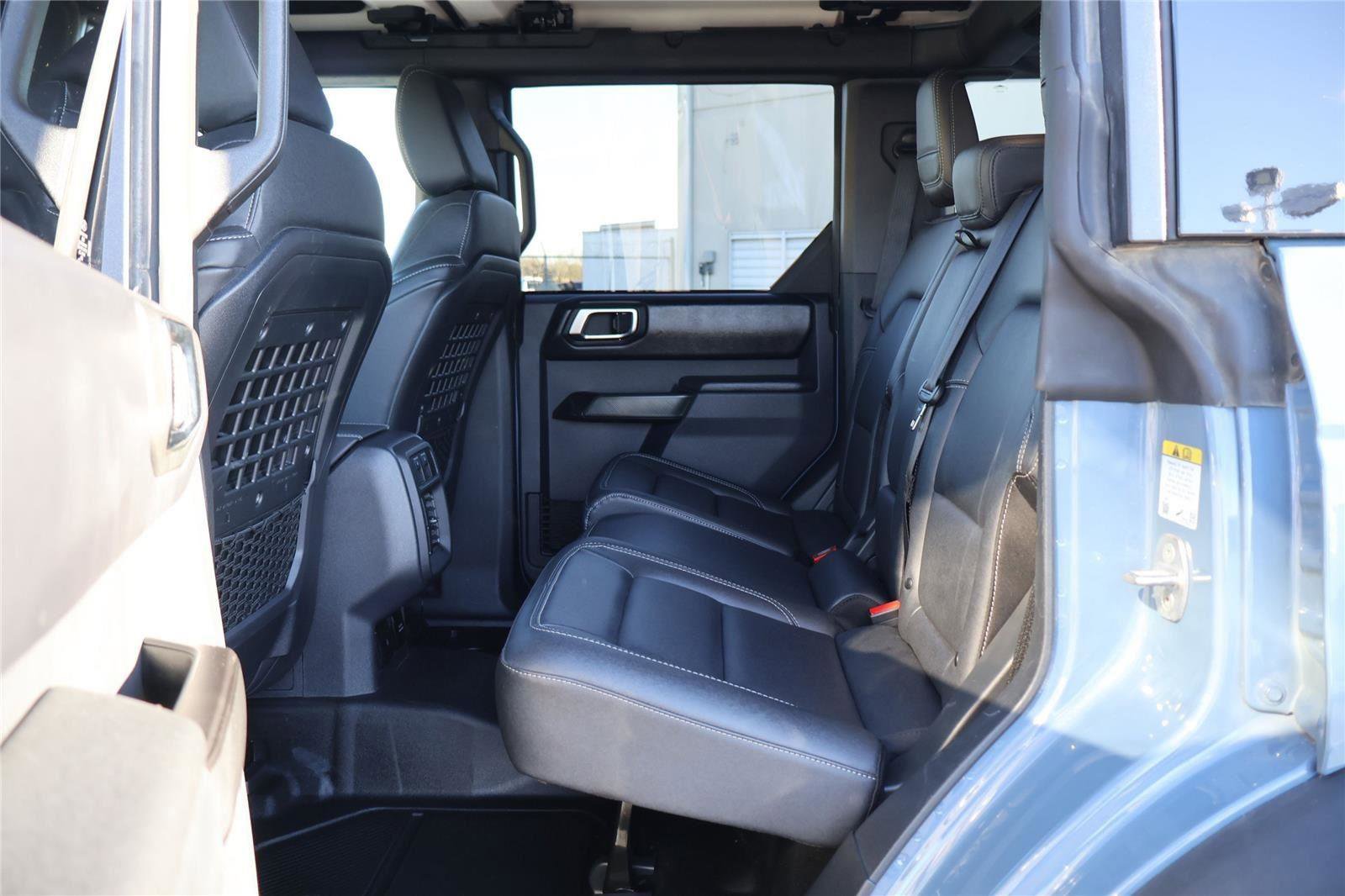 Used 2025 Ford Bronco Badlands image 29