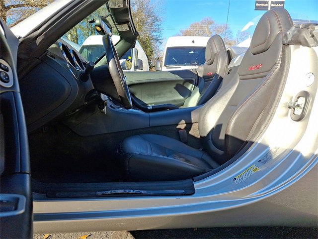 Used 2008 Pontiac Solstice GXP w/ Premium Package image 12