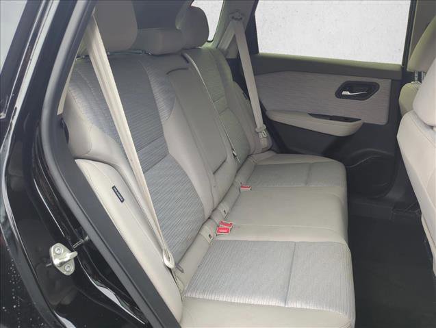 Used 2023 Nissan Rogue SV image 24