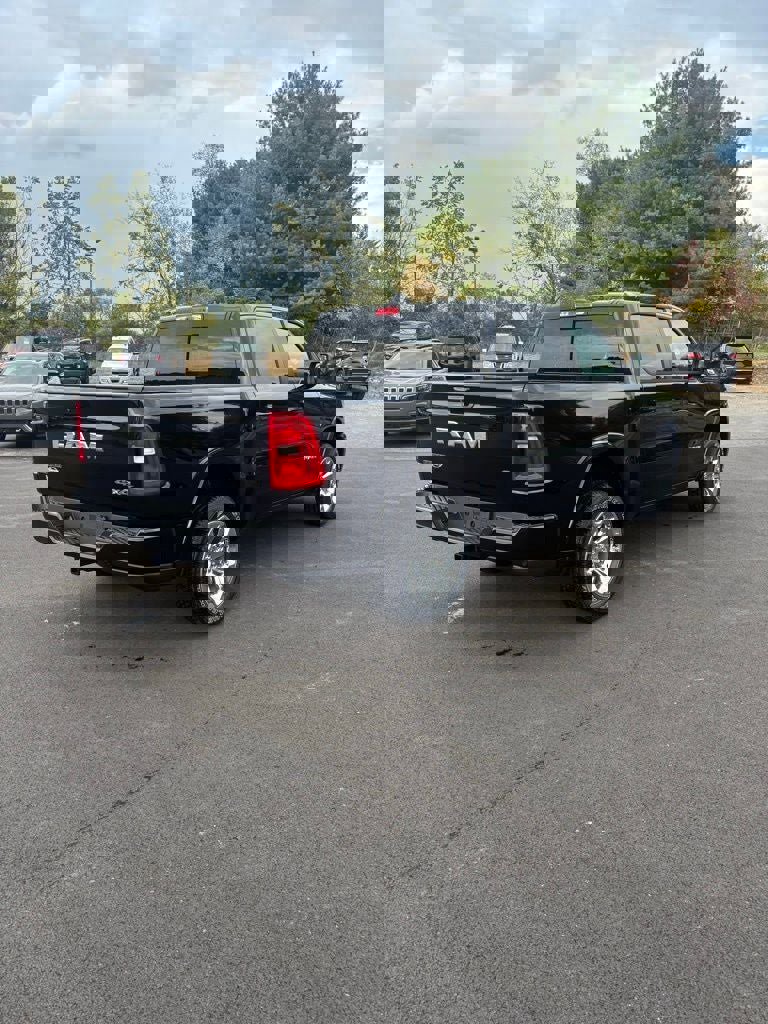 New 2025 RAM 1500 Big Horn image 4