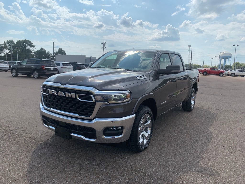 New 2026 RAM 1500 4x4 Crew Cab image 3