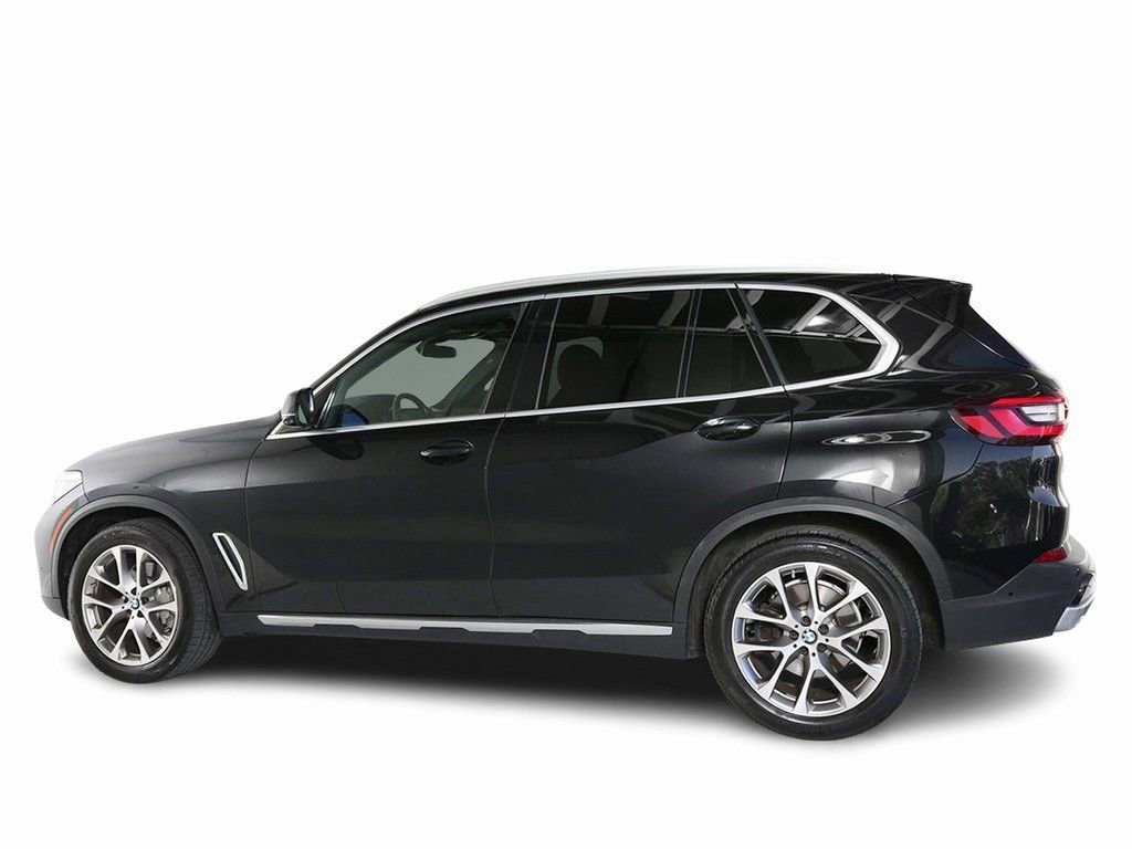 Used 2022 BMW X5 xDrive40i w/ Parking Assistance Package image 6