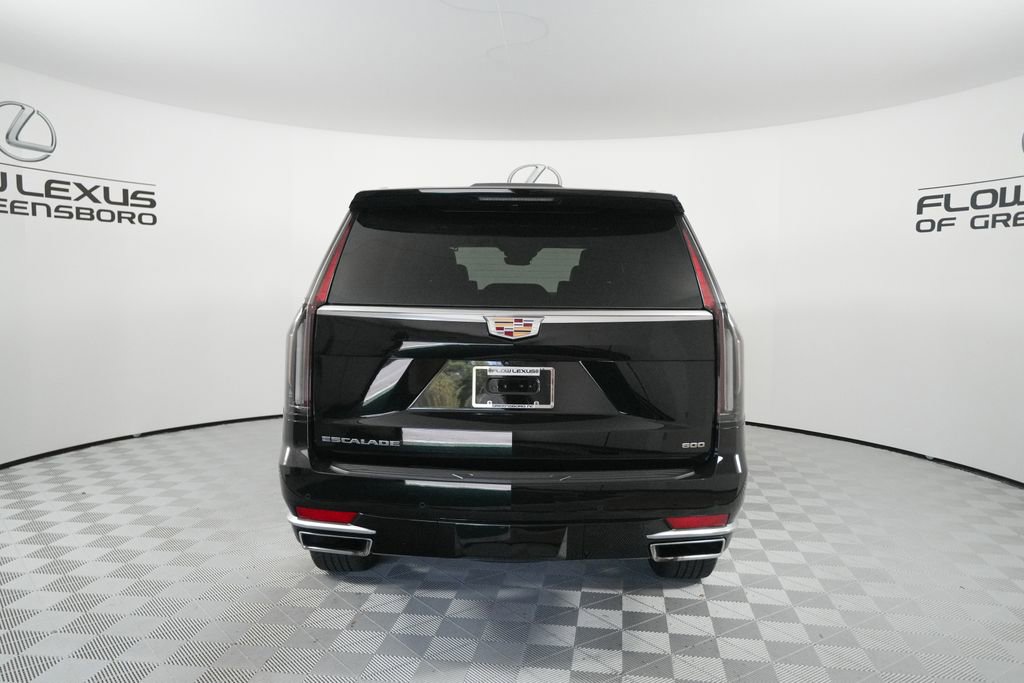 Used 2023 Cadillac Escalade Premium Luxury AWD/4WD image 6
